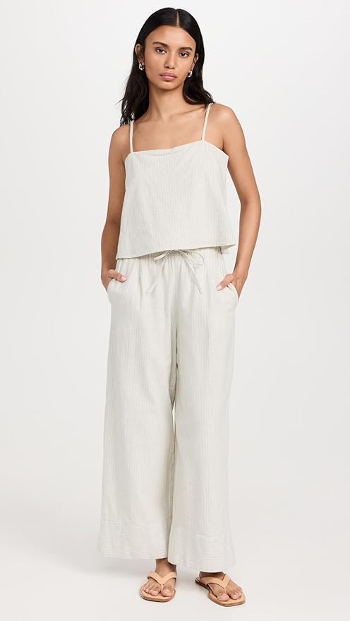 Women's white tube top didn't find size on picture