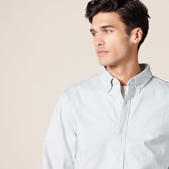 Amazon Essentials Men's Oxford Shirt, Slim-Fit Stretch, Long-Sleeve, Button Up Size L