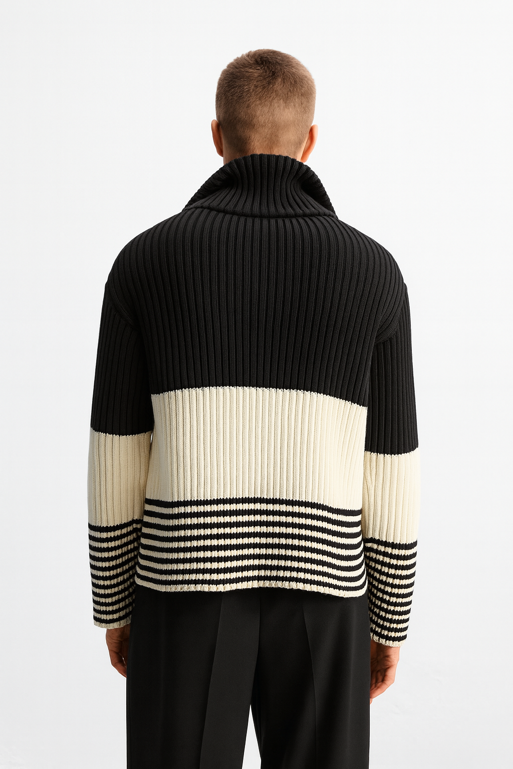 LIMITED EDITION STRIPED ZIP NECK SWEATER Size S/M