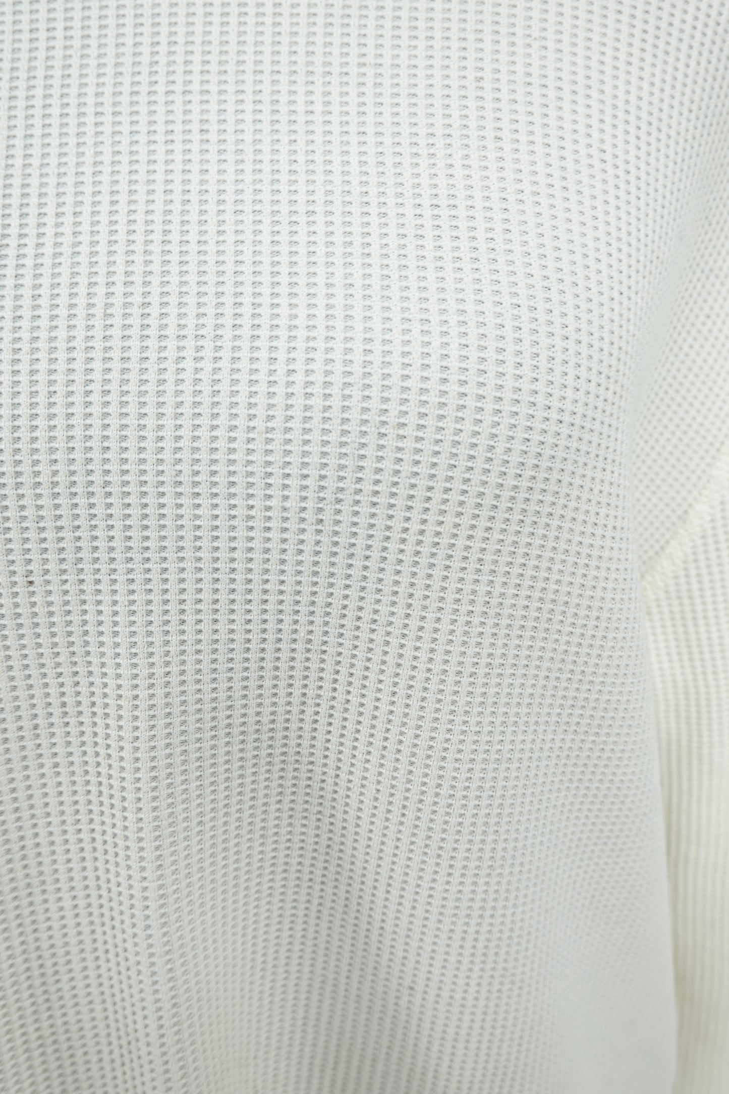 FRUIT OF THE LOOM Men’s White Checkered Long Sleeve Shirt – Size L