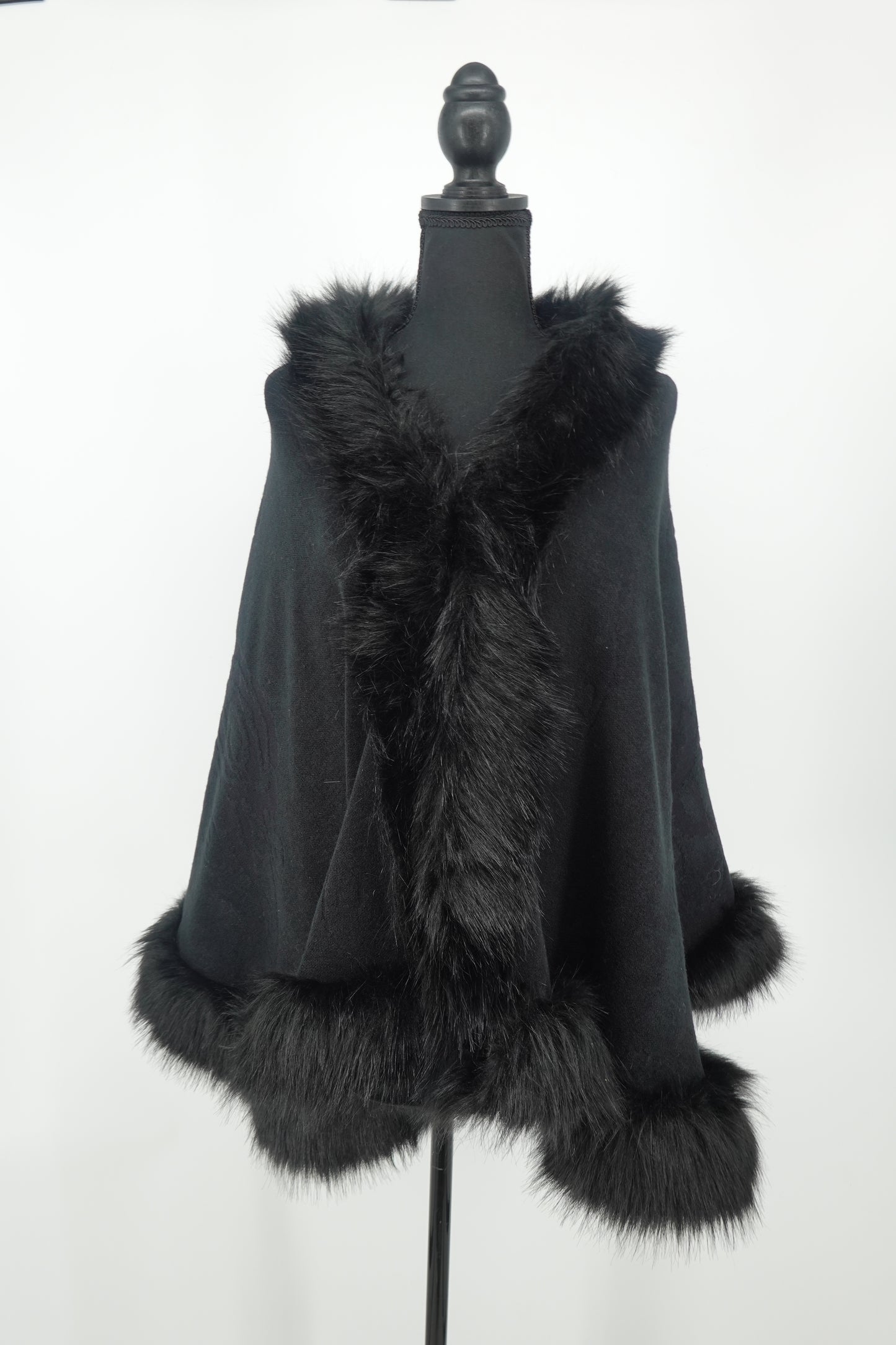 Women’s Black Faux Fur Collar Shawl with Single Button Closure