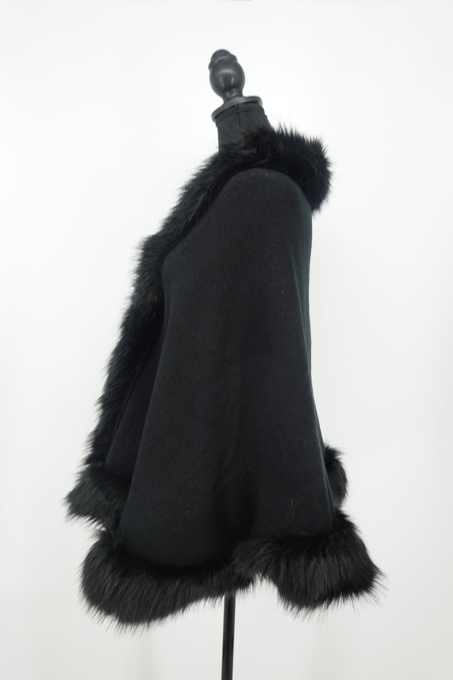 Women’s Black Faux Fur Collar Shawl with Single Button Closure