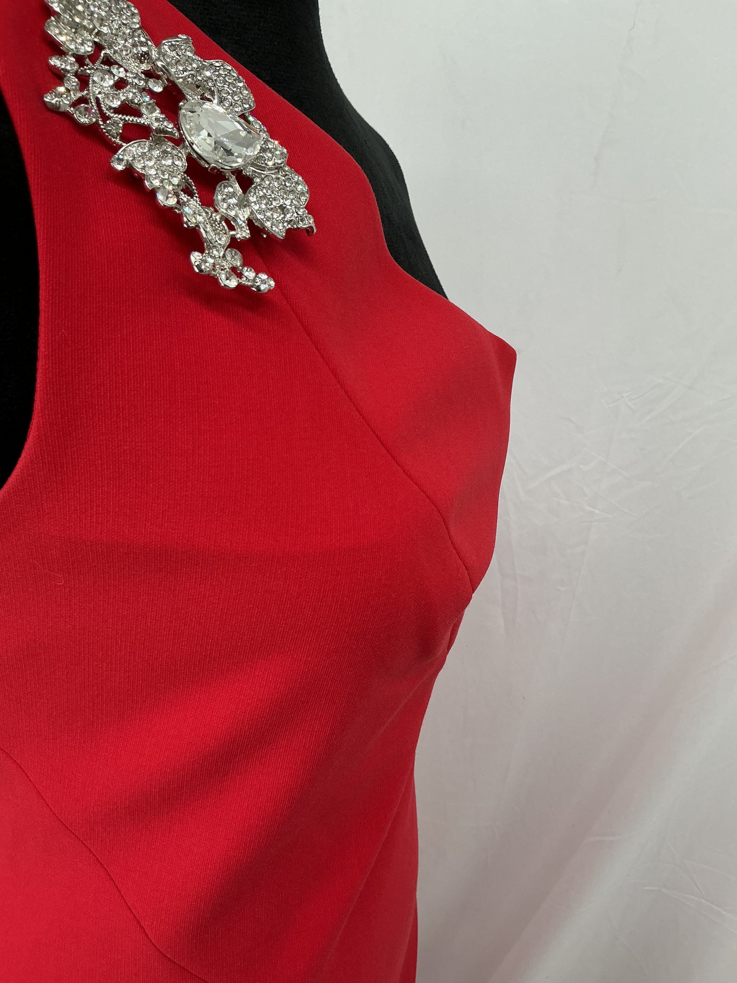 Red Sleeveless Long Dress Size 2