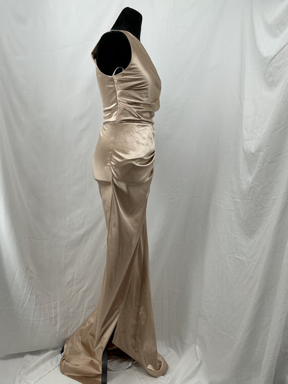 Gold Sleeveless Long Dress Size M