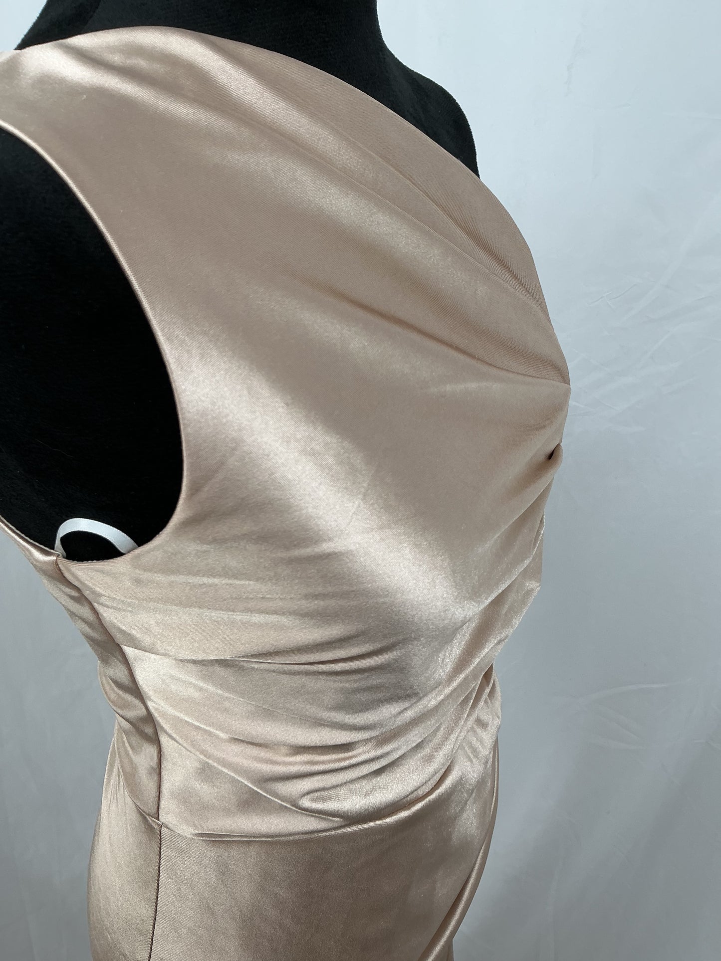 Gold Sleeveless Long Dress Size M