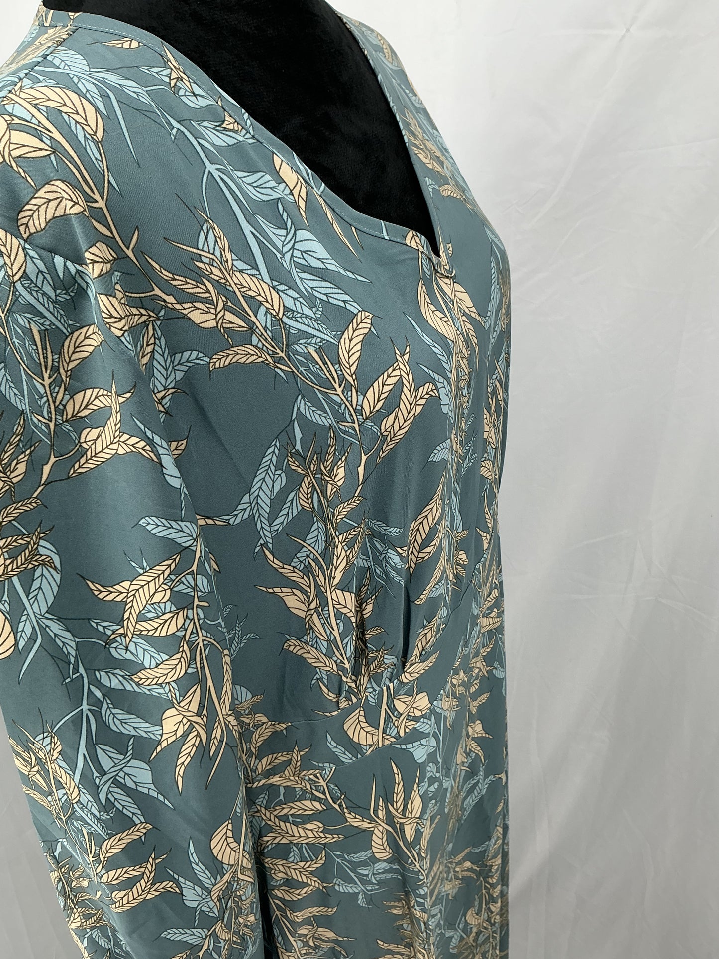 SHEIN Blue Long Sleeves Nightdress with Leaf pattern - Size L