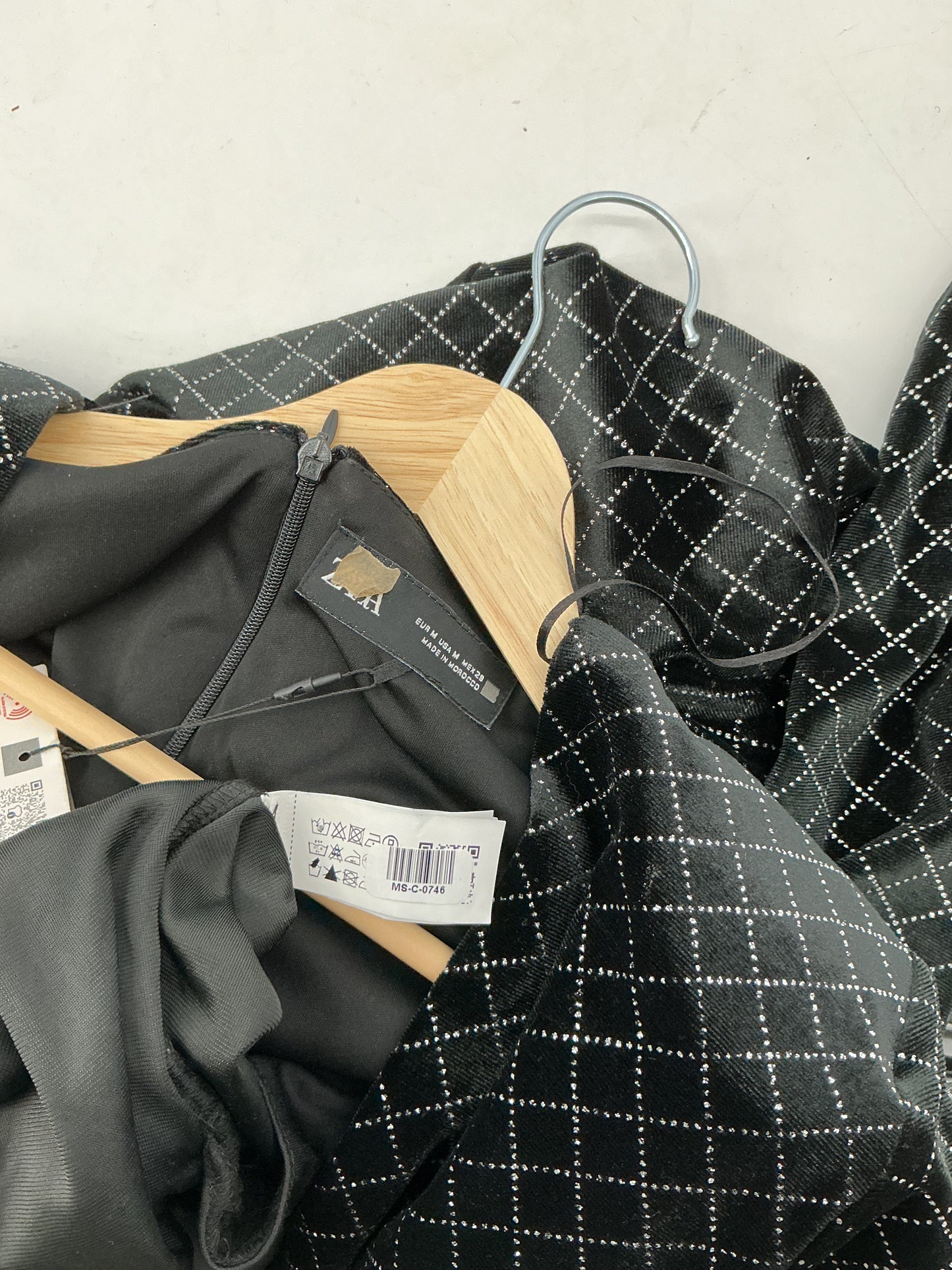 ZARA Black Patterned Dress Size M