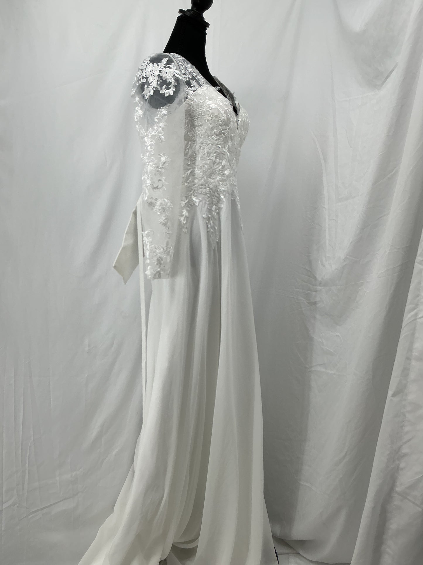 White Lace Long Dress Size 6