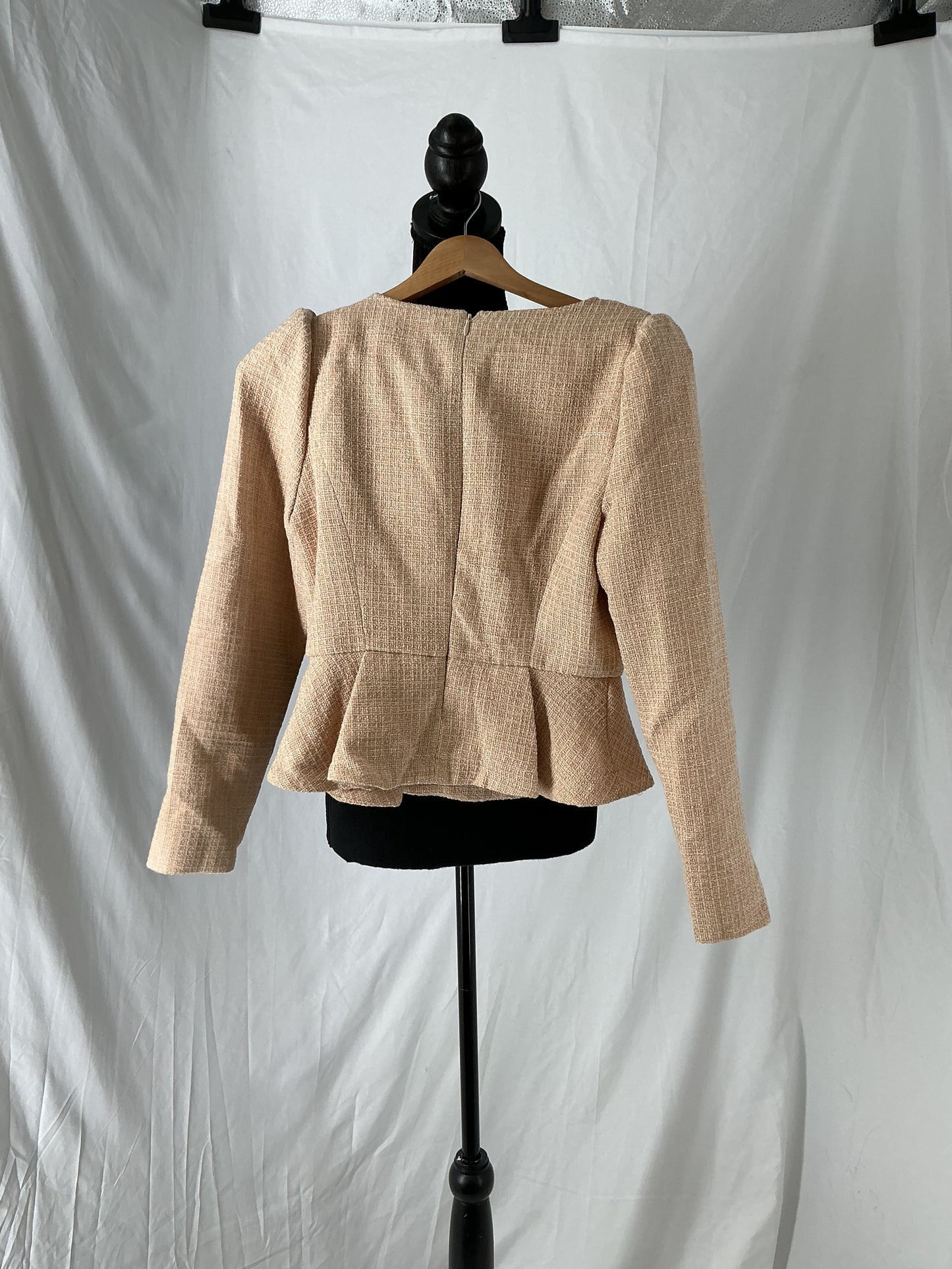Beige Textured sweater Size XS