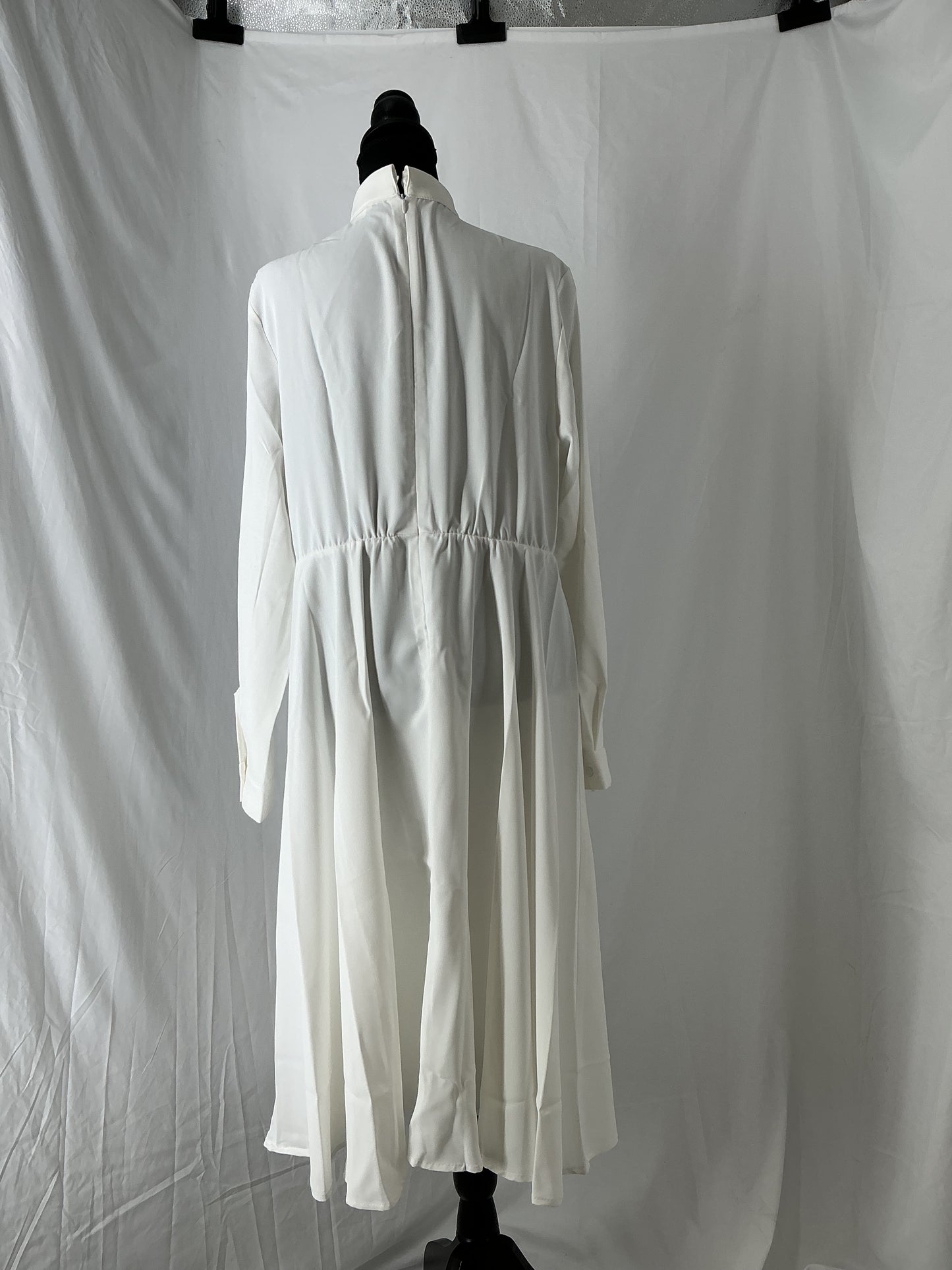 White Long Sleeve Dress Size L