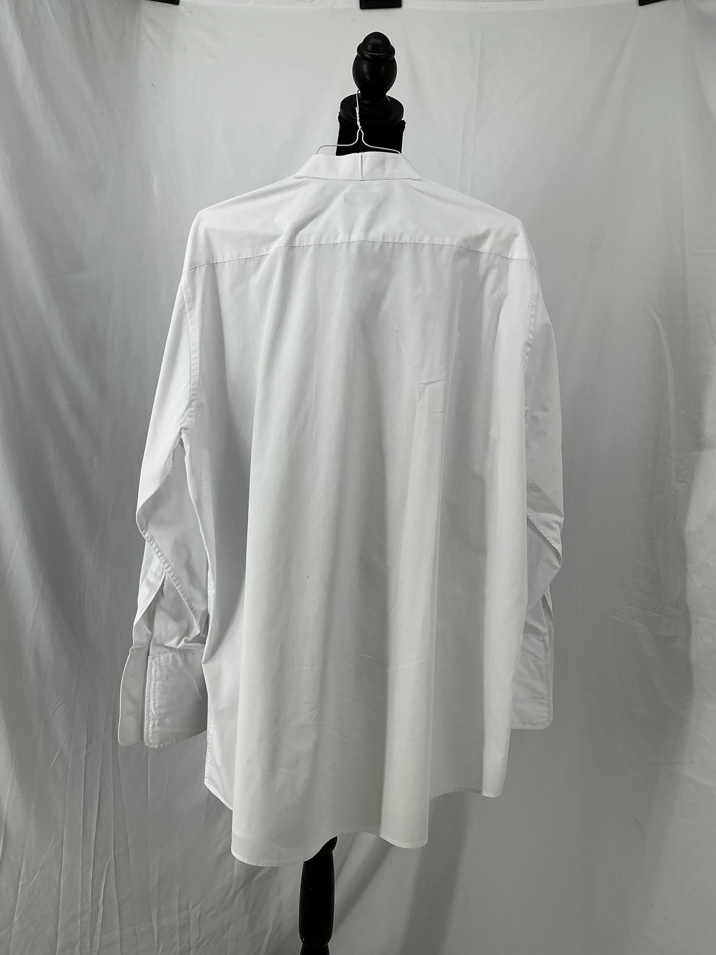MALANT White Suit Shirt Size 34/35