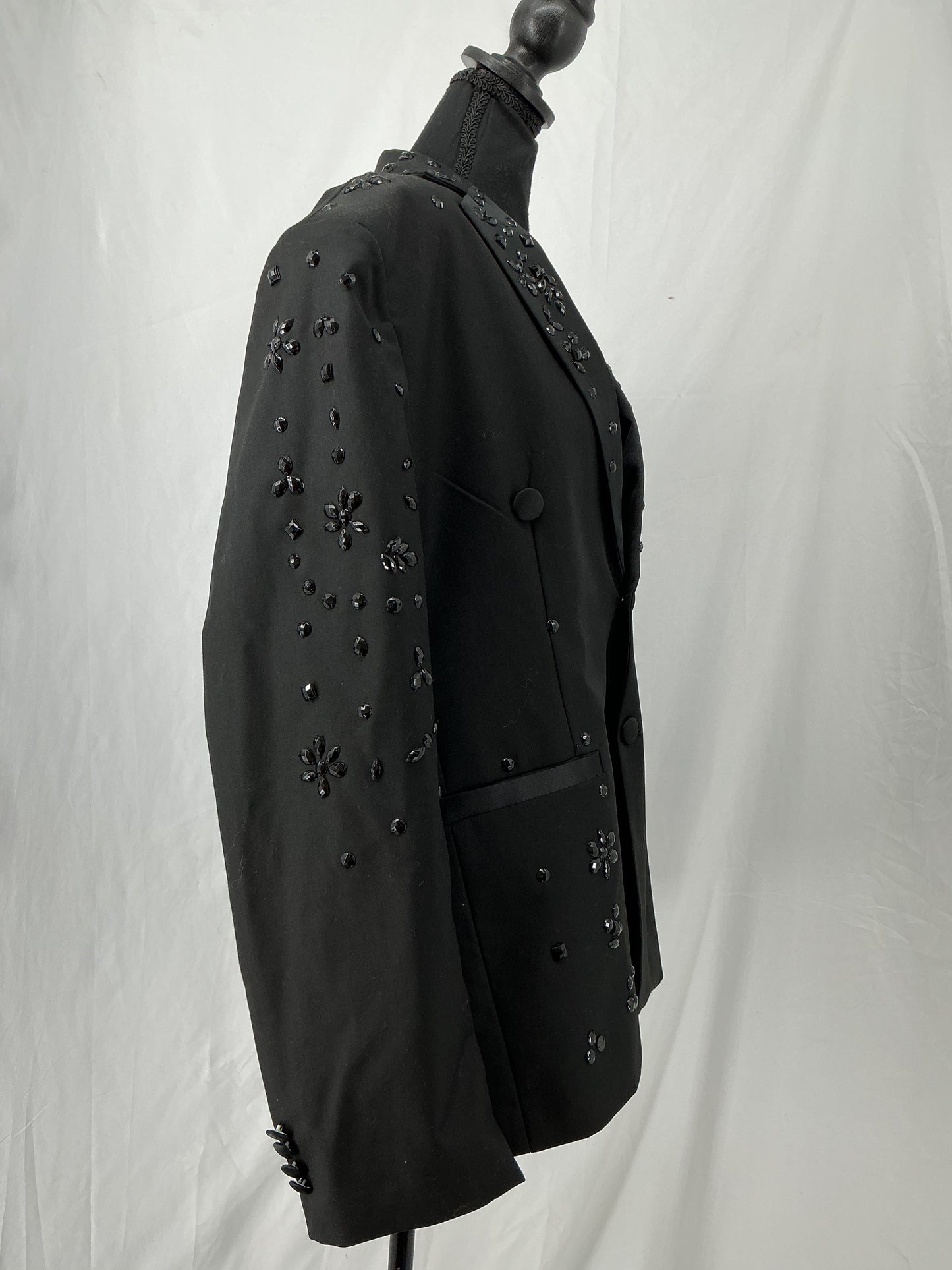 OLIBEXLEY Black Blazer With Decorative Studs Size No