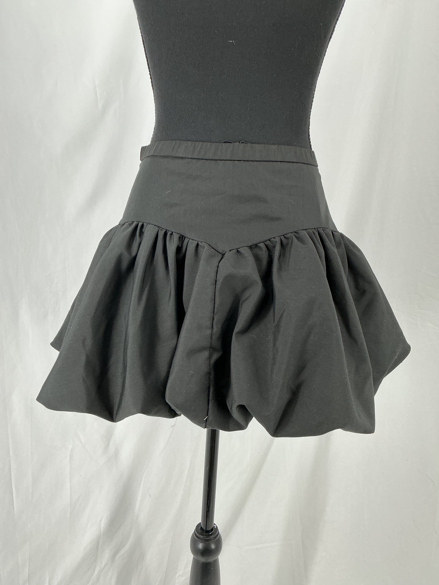 SHEIN Black Pleated Skirt Size S