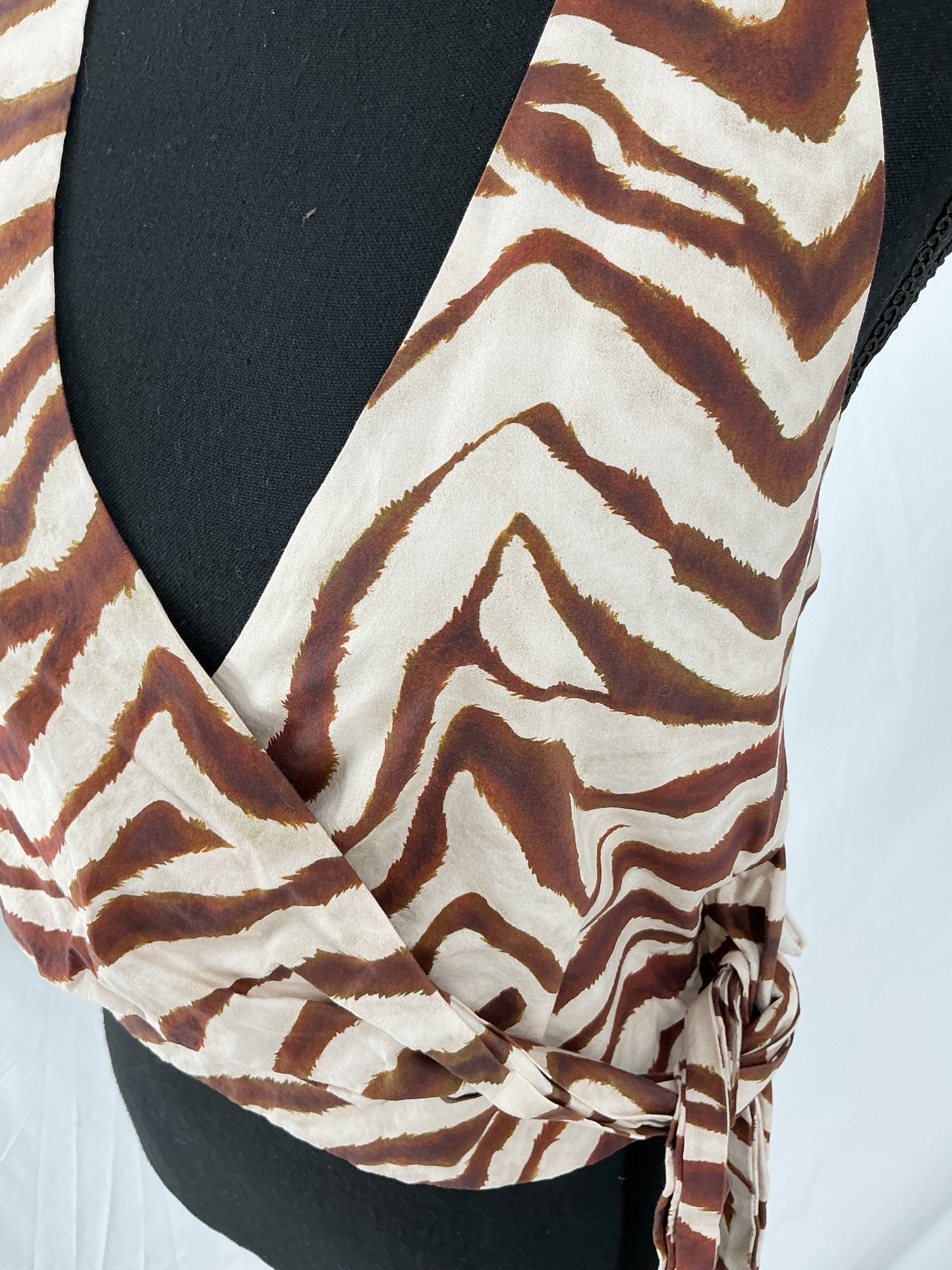 ZARA White Red Stripes Vest Size S