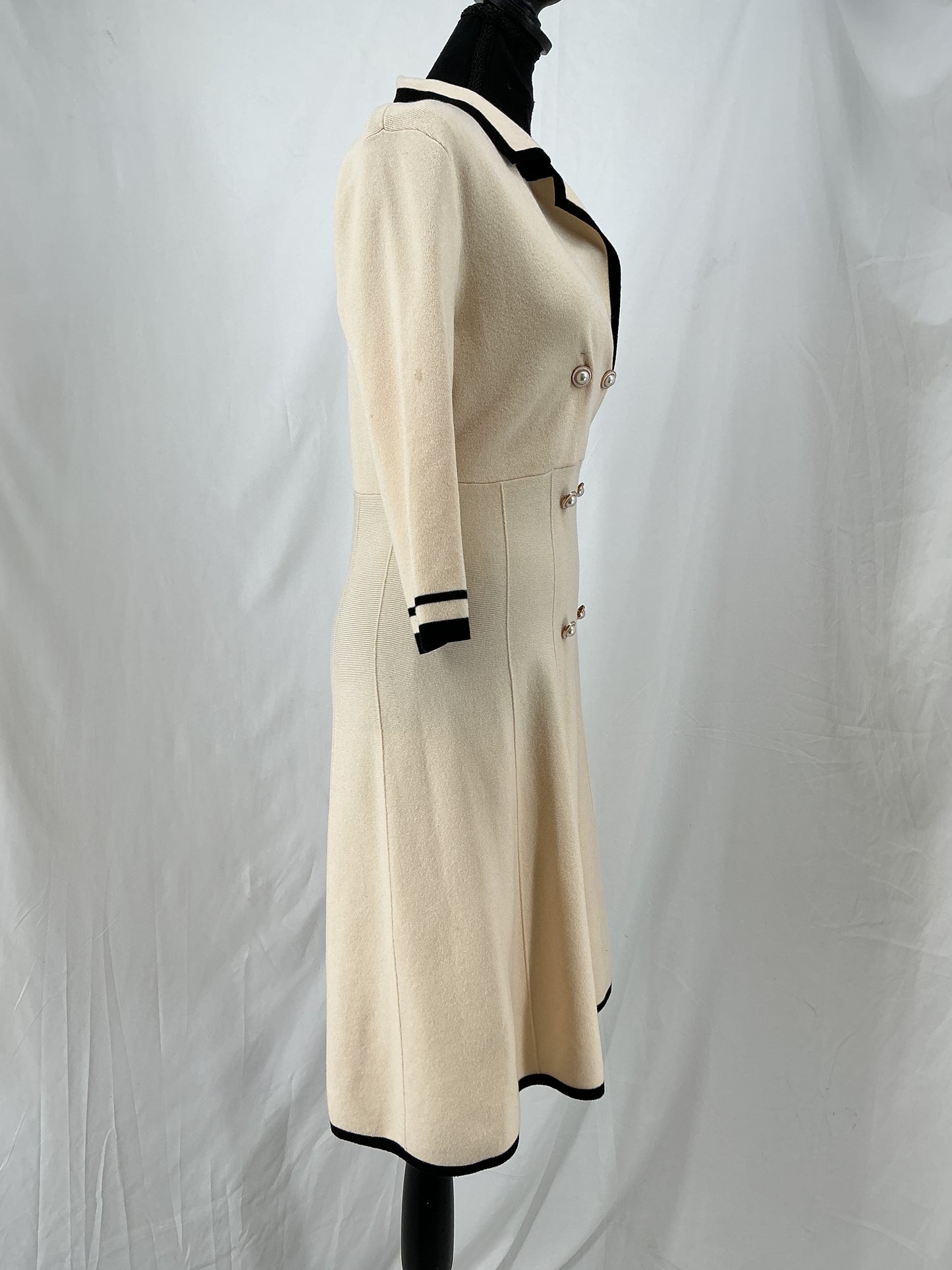 Retro Cream Double Breasted Sweater Dress with Black Contrast Lapel Size M