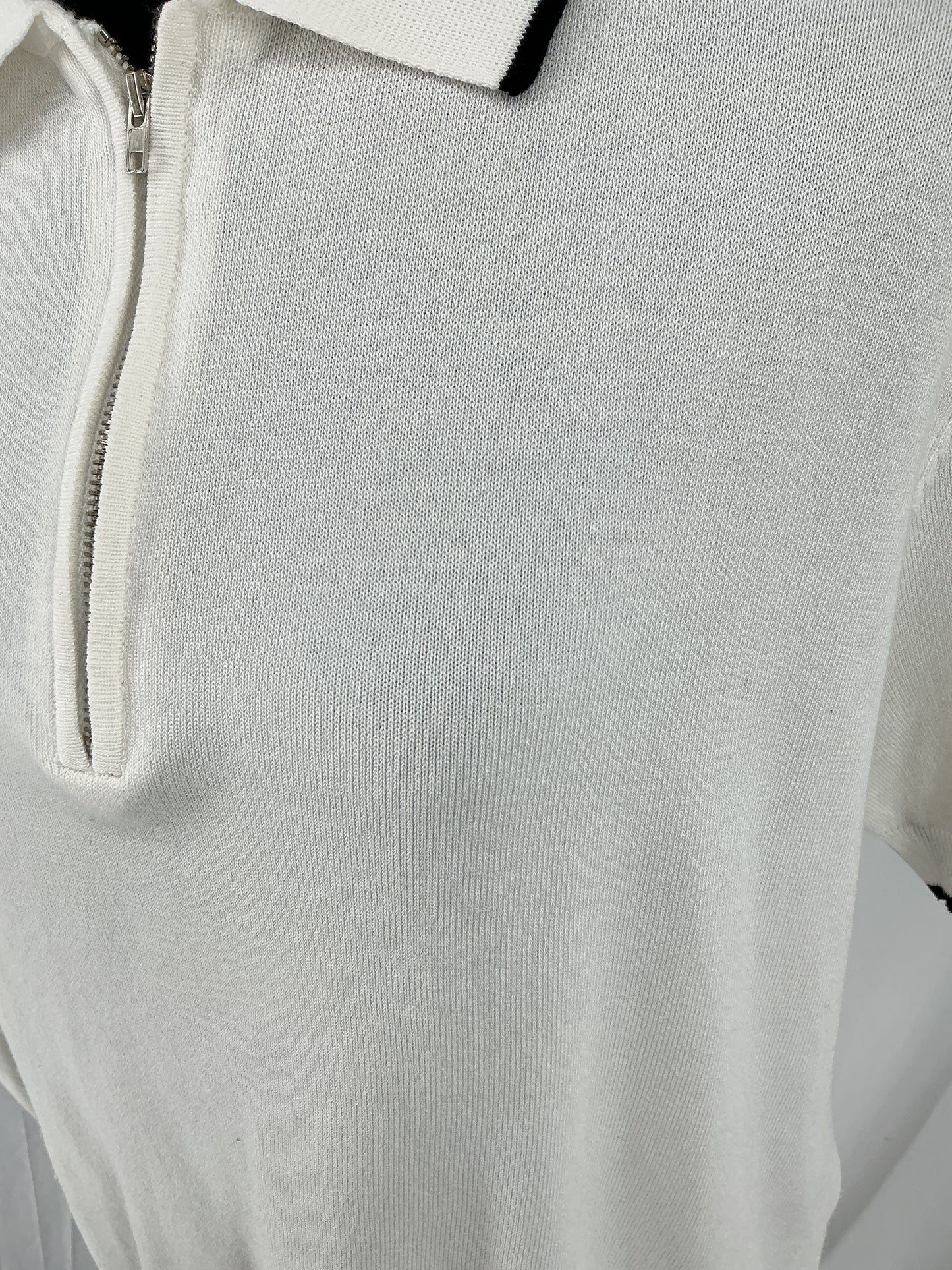COOFANDY White Quarter Zip Sweater Polo with Contrast Black Trim Size M