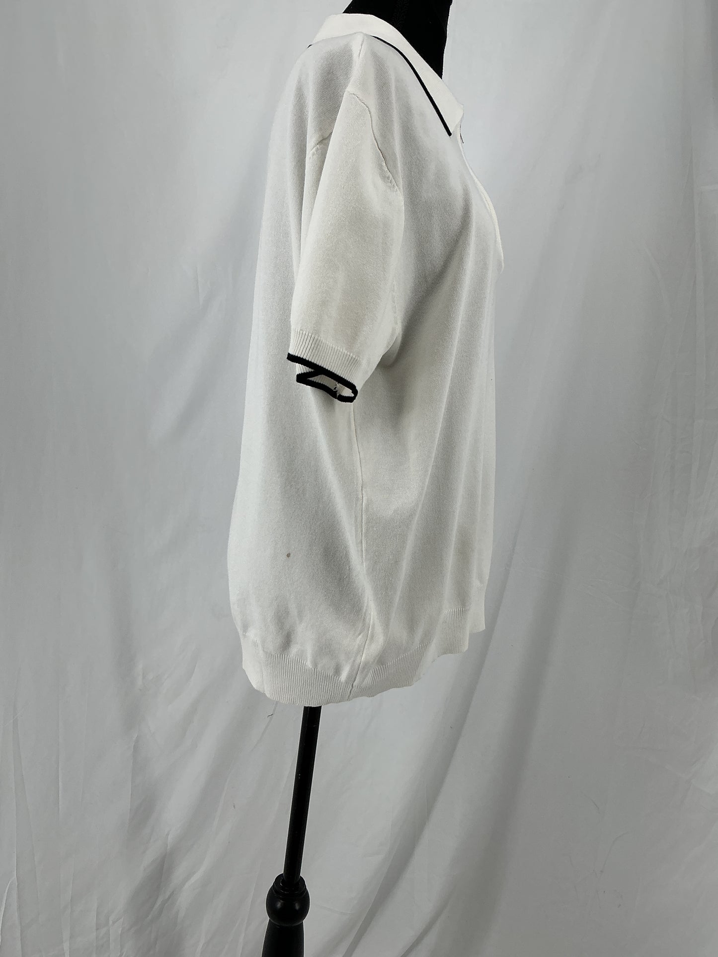 COOFANDY White Quarter Zip Sweater Polo with Contrast Black Trim Size M