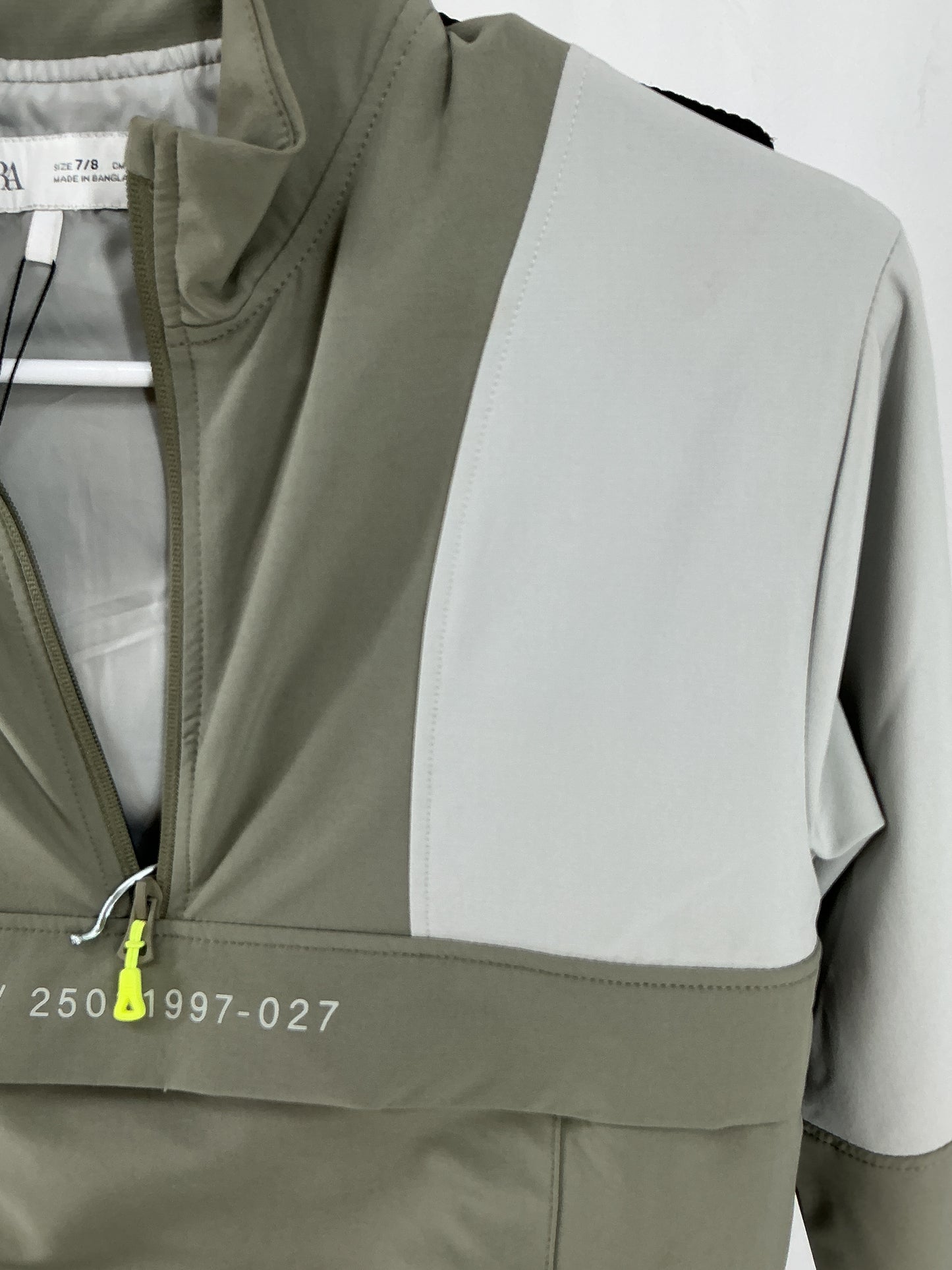 ZARA Kids Grey and Olive Green Color Block Windbreaker Set Size 128cm