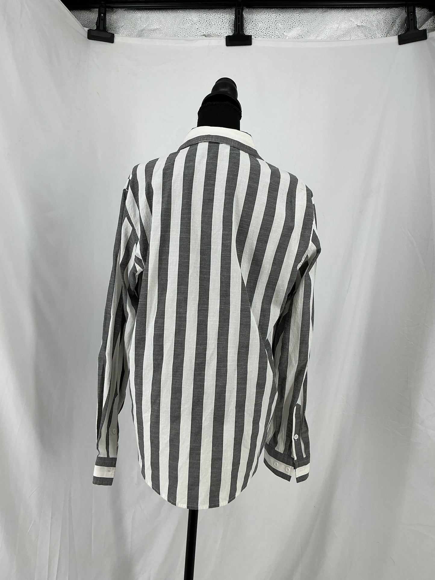 COOFANDY Black and White Vertical Stripe Button-Up Shirt Size M