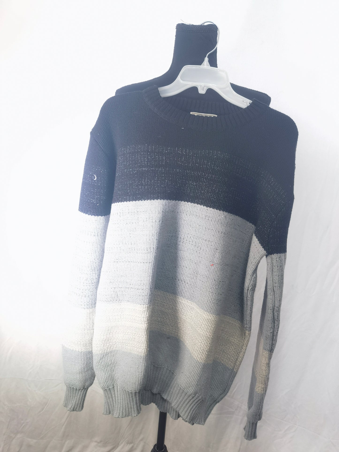 Men's Crewneck Pullover Sweater Winter Color Block Striped Sweater Soft Thermal Knitted Casual Long Sleeve Sweaters size L