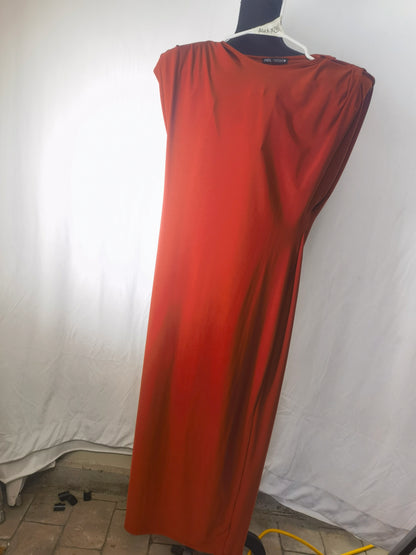 LONG DRESS WITH SHOULDER PADS Size S
