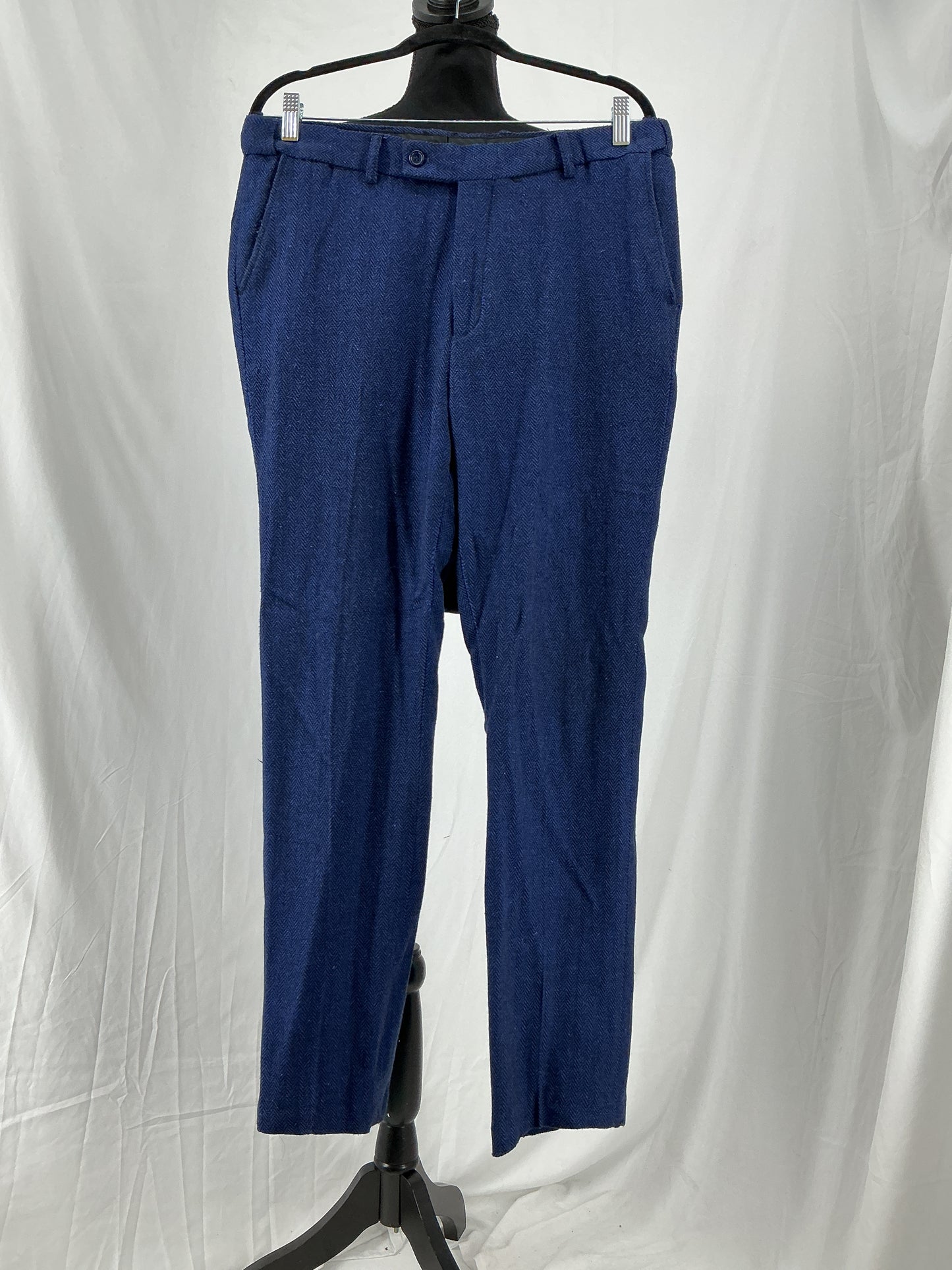 Men’s Navy Blue Blazer And Pants – Size M