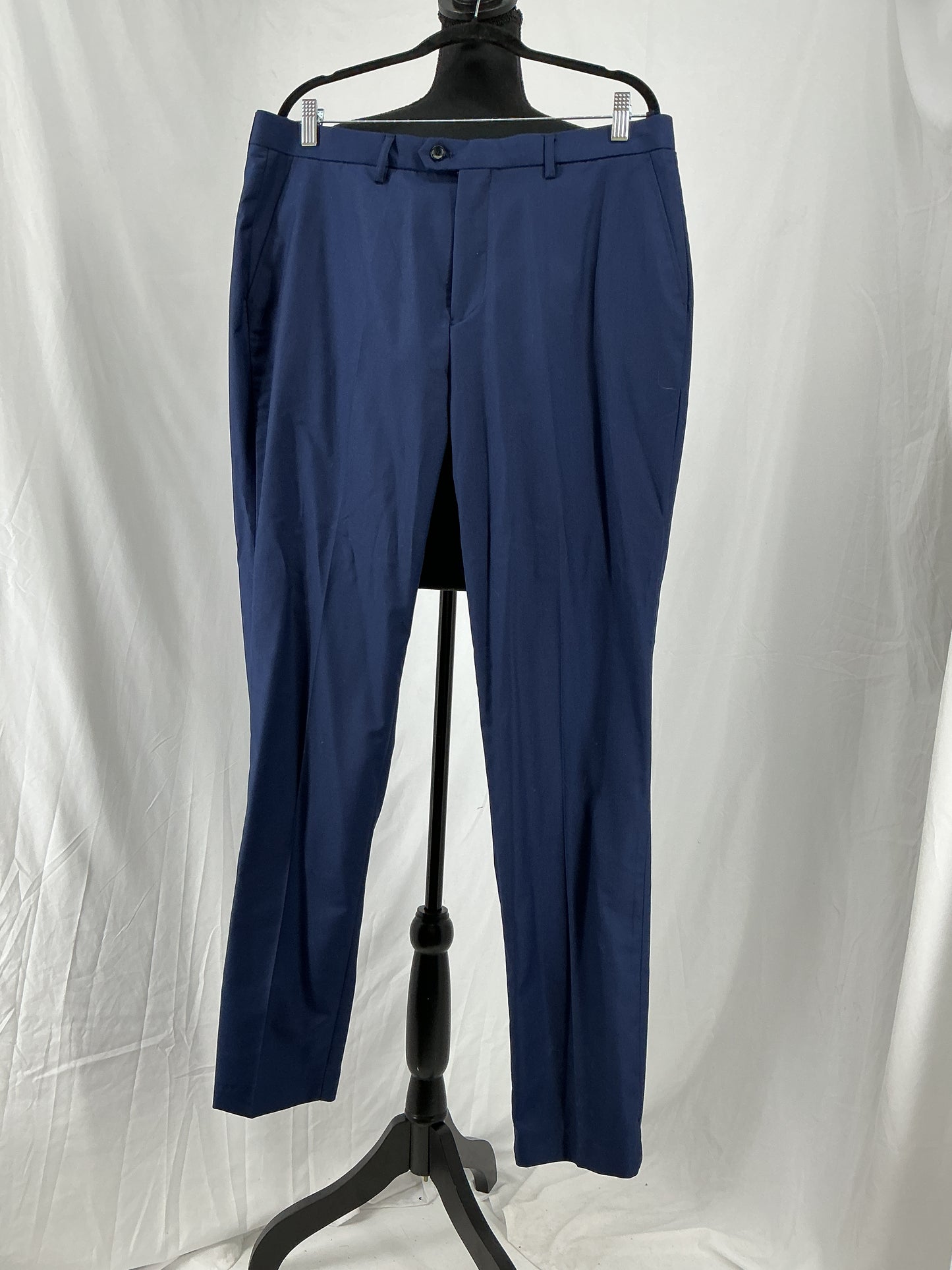 Men’s Navy Blue Blazer And Pants – Size XL