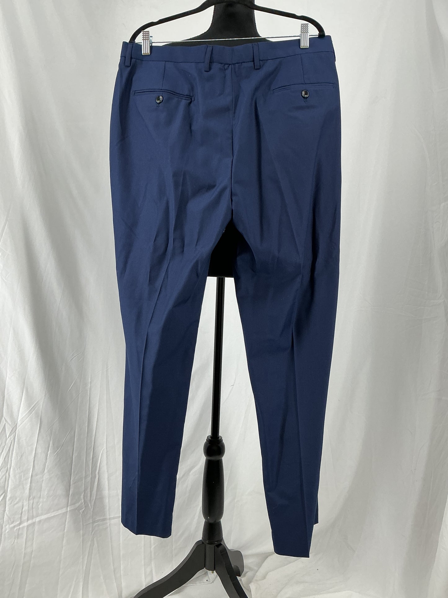 Men’s Navy Blue Blazer And Pants – Size XL