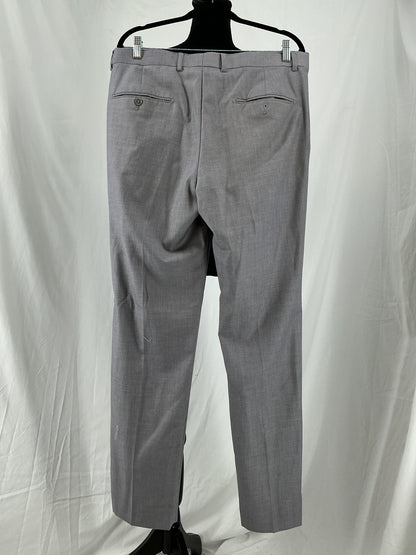 Men’s Gray Blazer And Pants – Size L