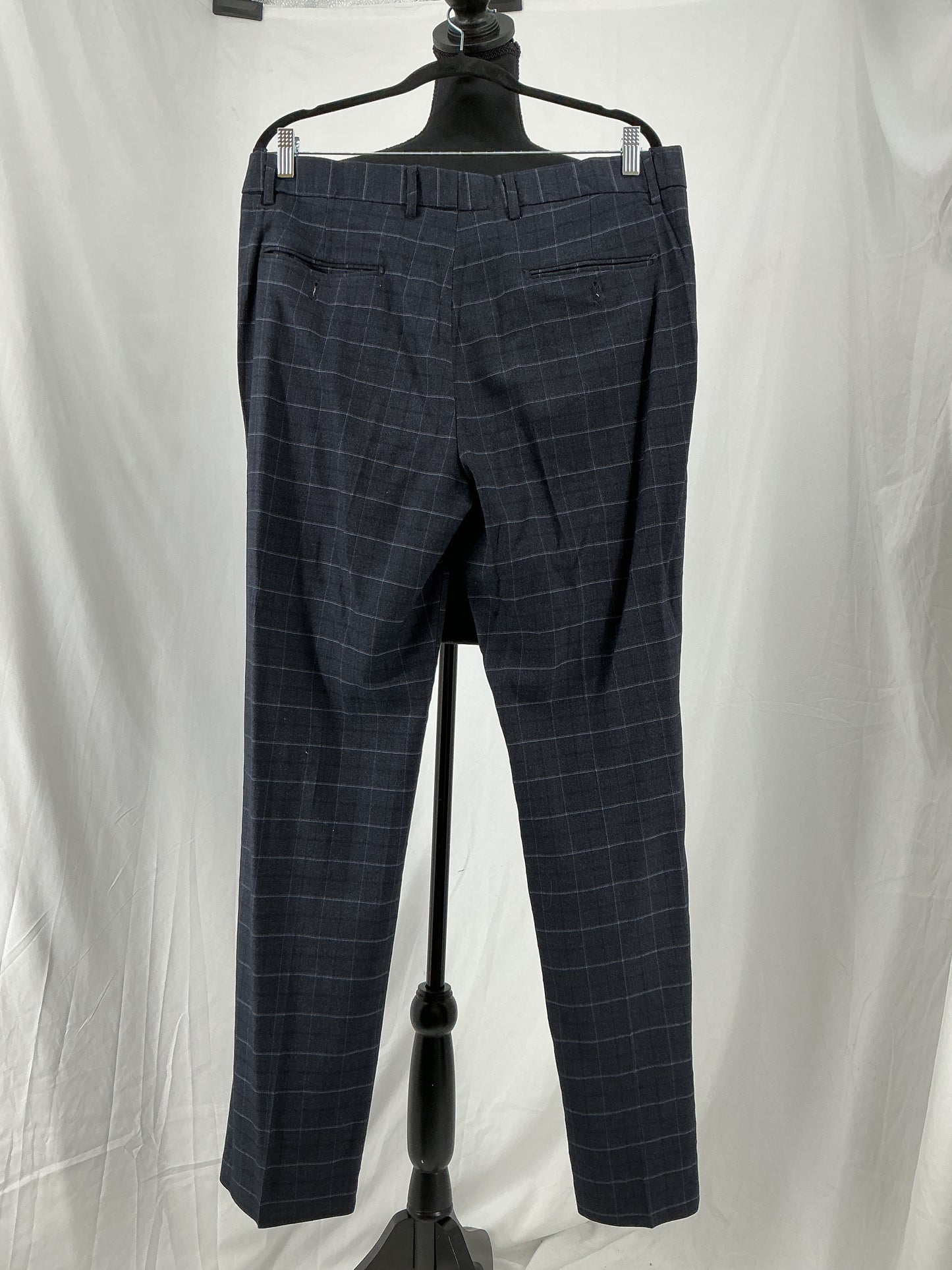Men’s Black Checkered Blazer And Pants size 40