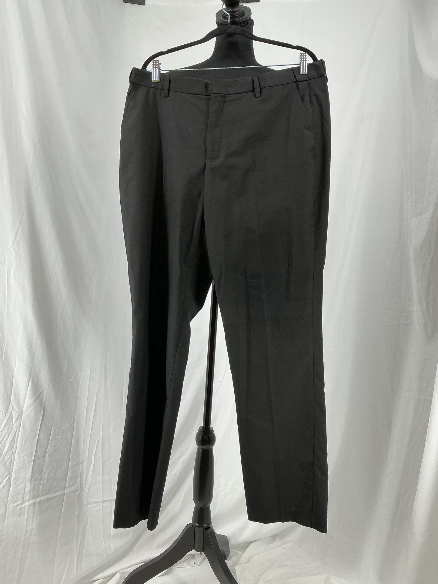 Men’s Black Blazer And Pants – Size XL