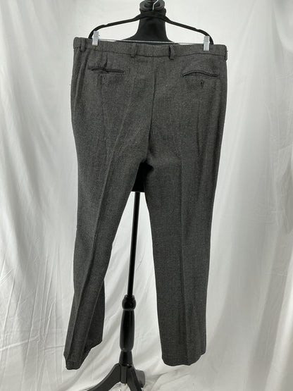 Men’s Dark Gray Blazer And Pants – Size XXL