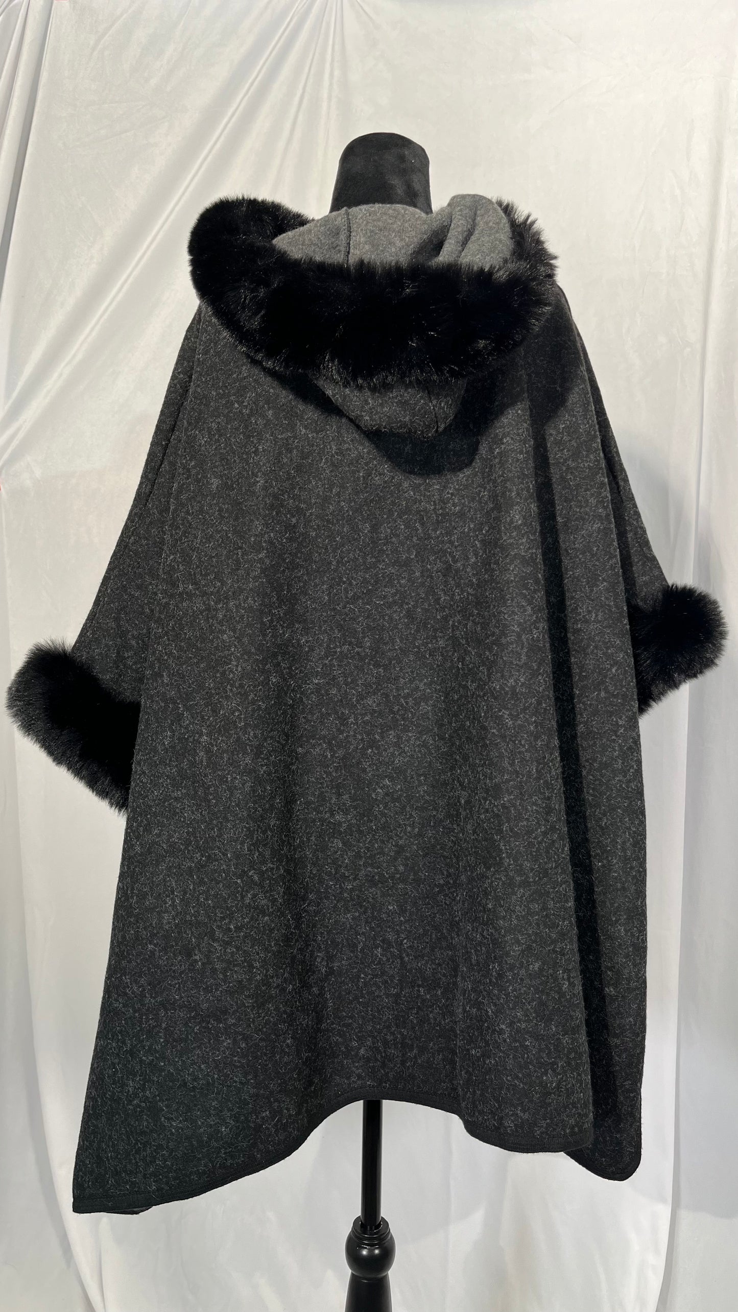 Ladies Faux Fur Cape Womens 3/4 Sleeves Fur Faux Trim Cape Poncho Cardigan Cloak Poncho Fur Shawl Wrap Stole Fashion Oversize Size No