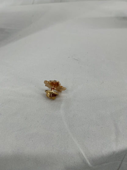 Golden Maple Leaf Brooch