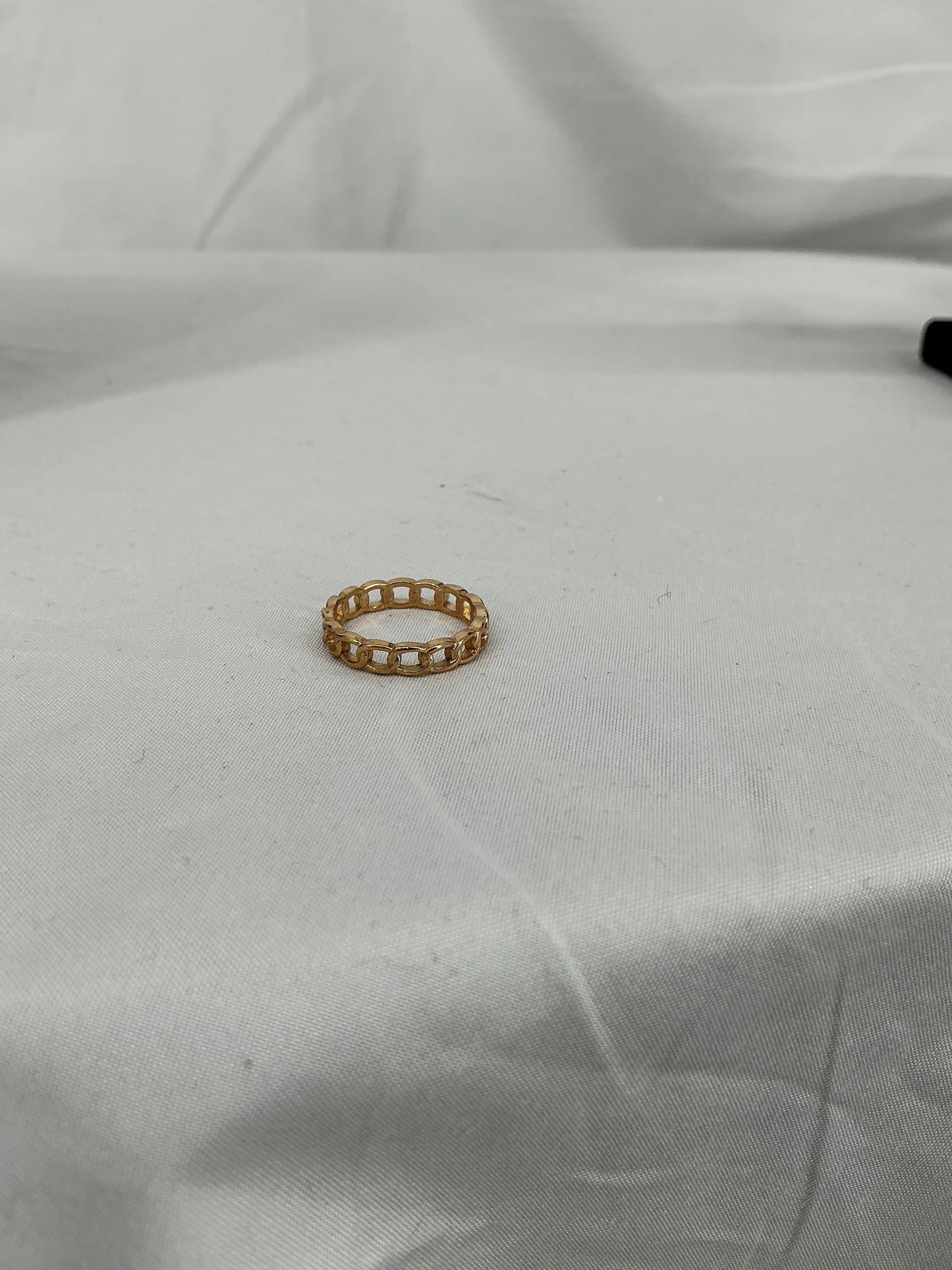 The Golden Link Eternity Band