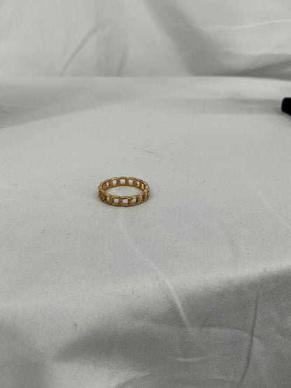 The Golden Link Eternity Band