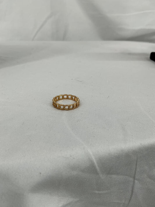 The Golden Link Eternity Band
