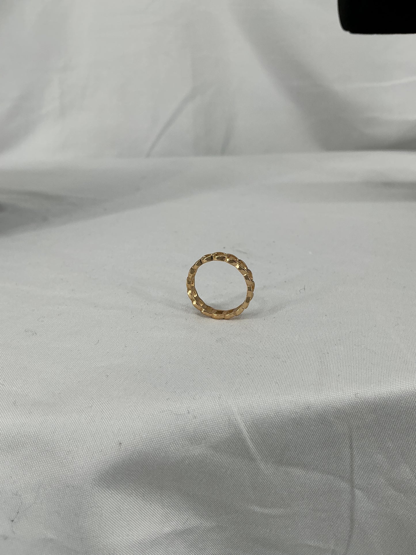 The Golden Link Eternity Band