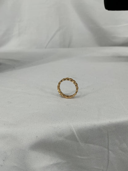 The Golden Link Eternity Band