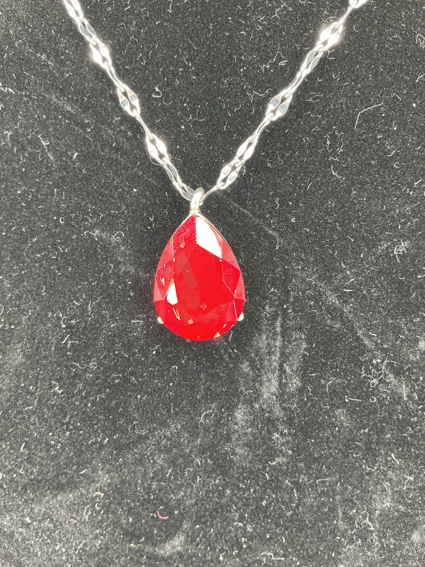Red Teardrop Pendant Necklace