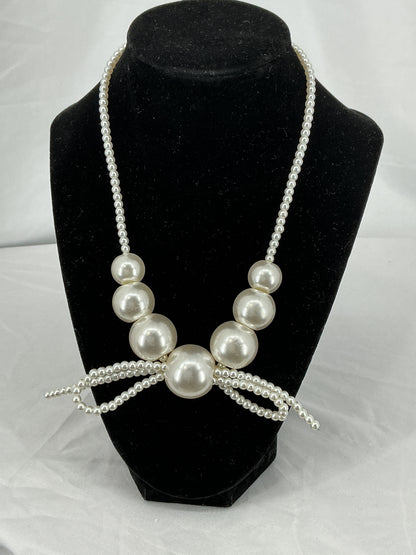 Vintage Ribbon Pearl Necklace with Oversized Beads