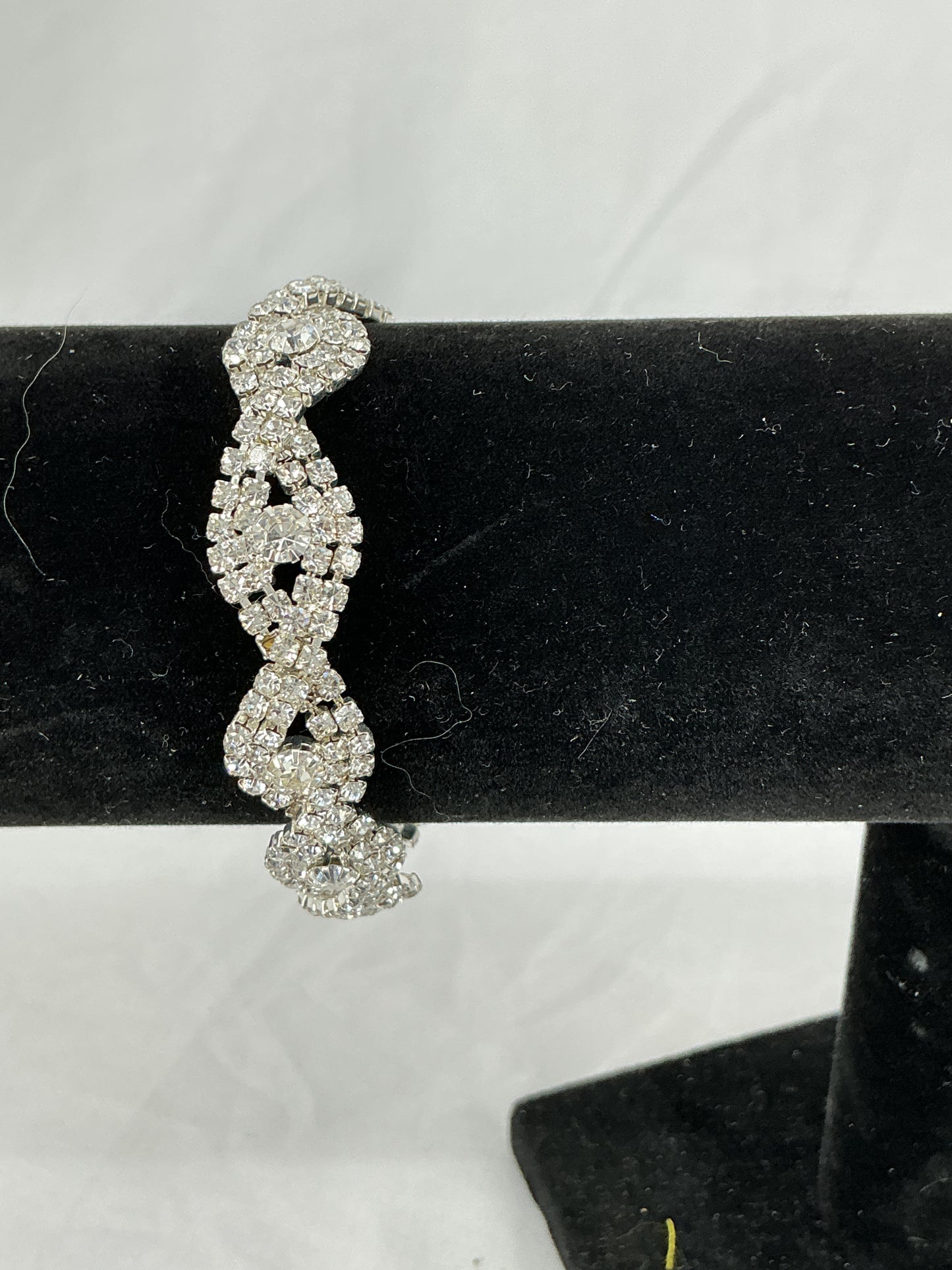 Sparkling Zirconia Flower Cluster Bracelet