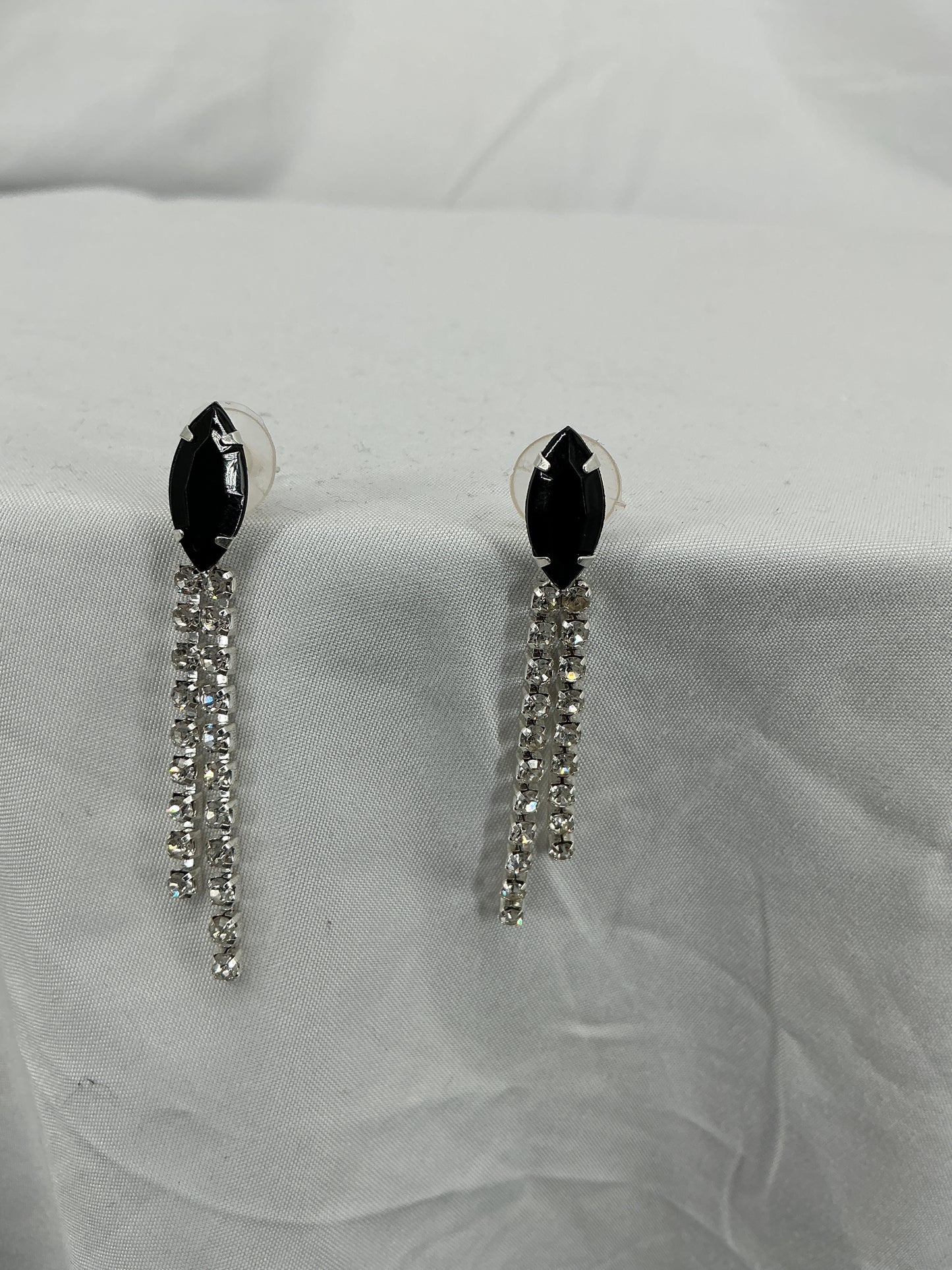 Elegant Raven Wing Tassel Earrings