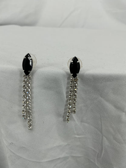 Elegant Raven Wing Tassel Earrings