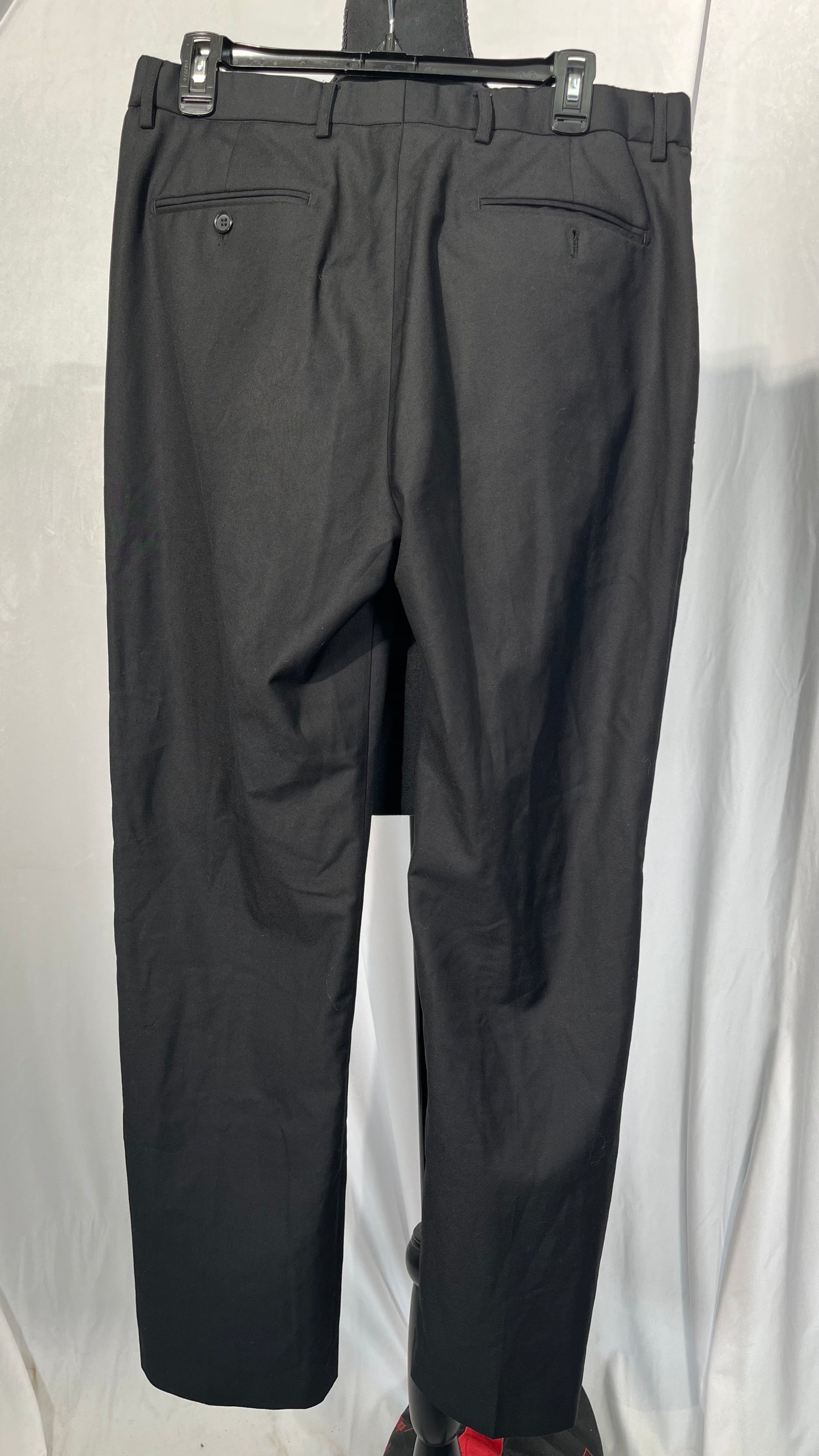 Amazon Essentials Mens Slim-Fit Wrinkle-Resistant Stretch Dress PantDress Pants  Size L