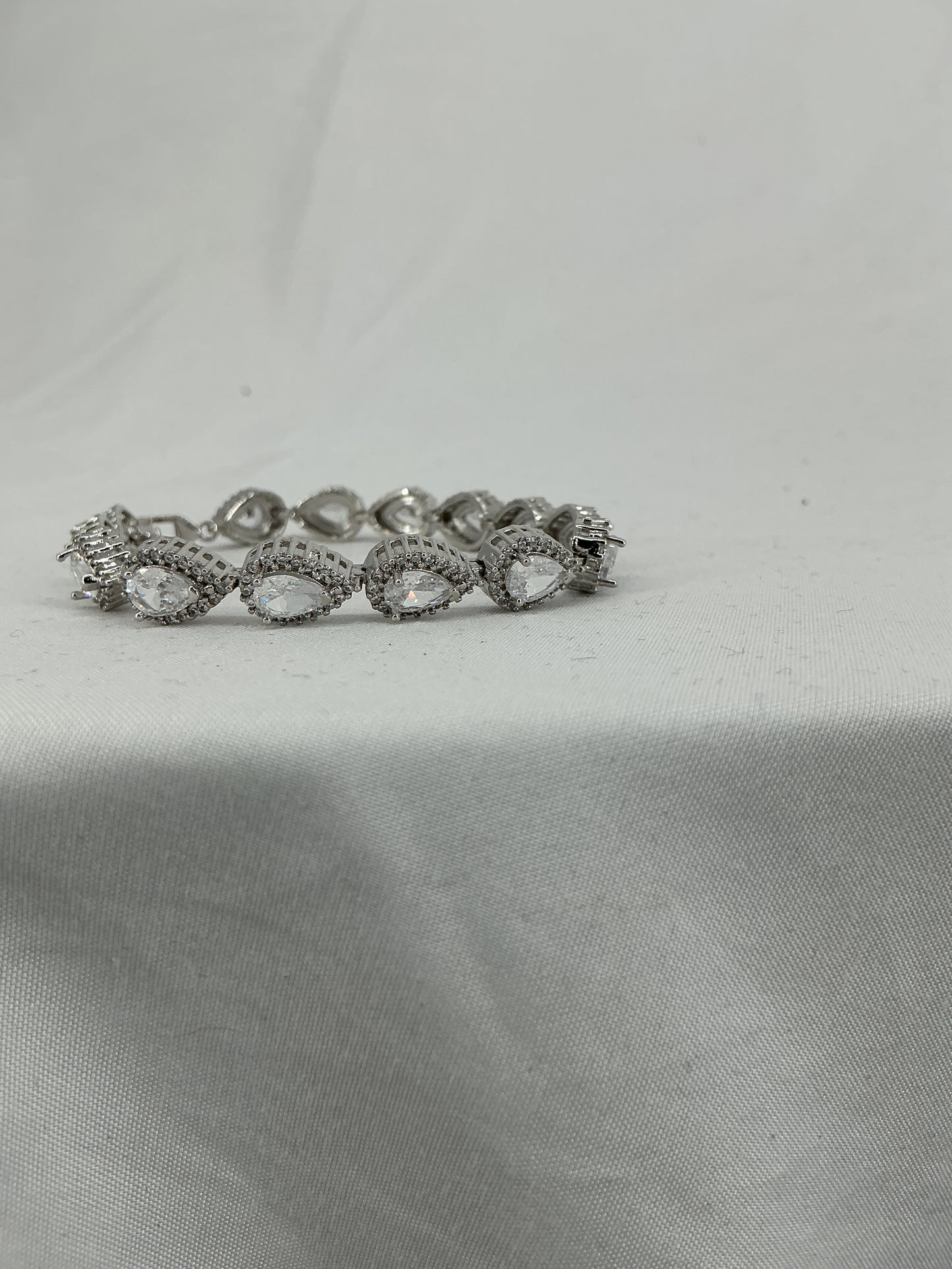 Everlasting Silver Teardrop Crystal Bracelet