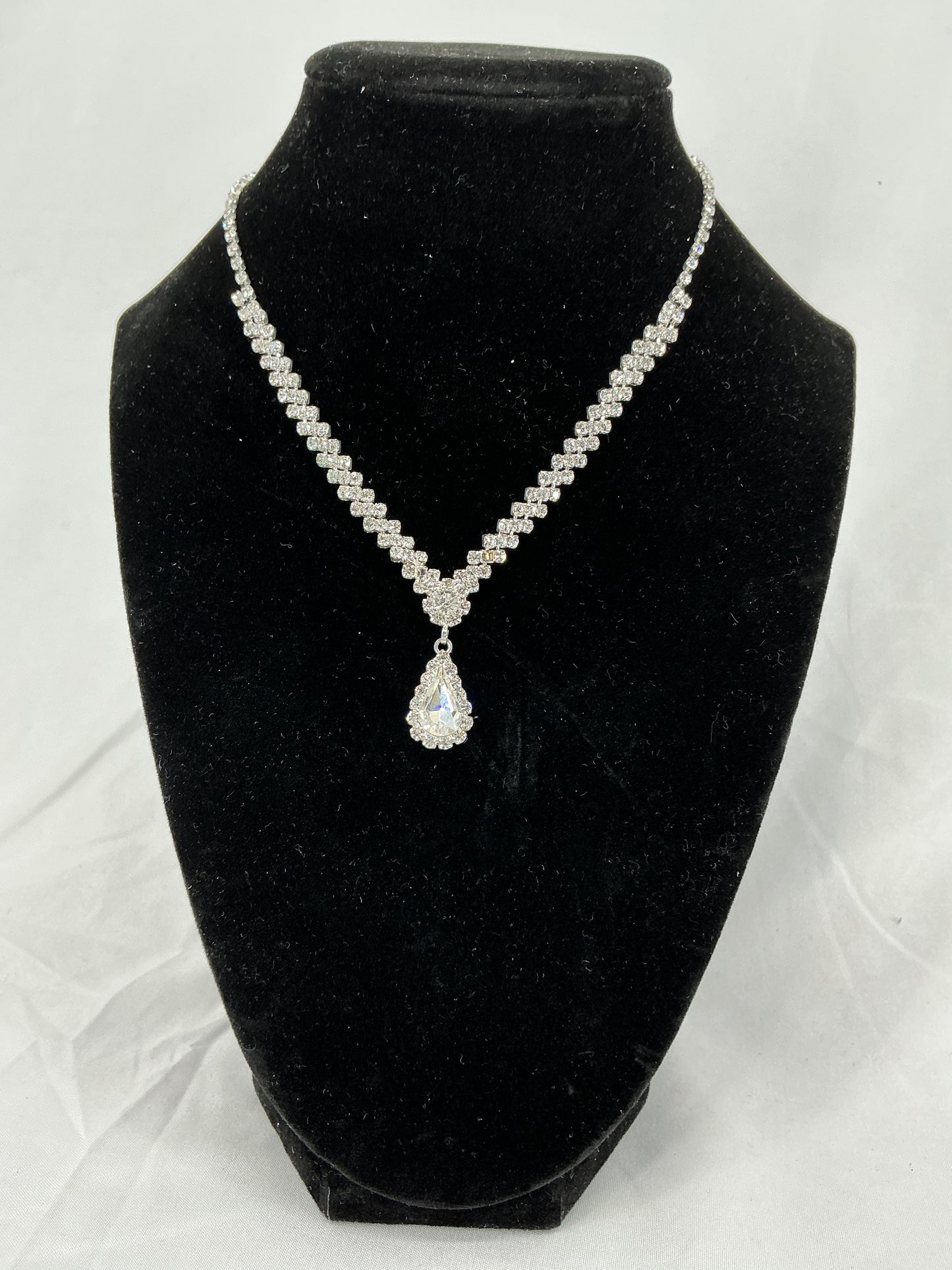 Eternal Radiance Diamond Necklace