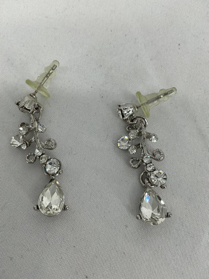 Vine and floral style earrings
