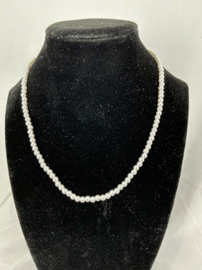 Pearl series necklaces