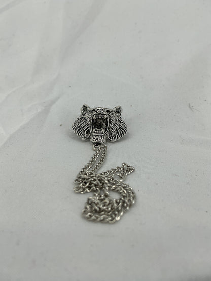 Silver wolf head chain badge/brooch